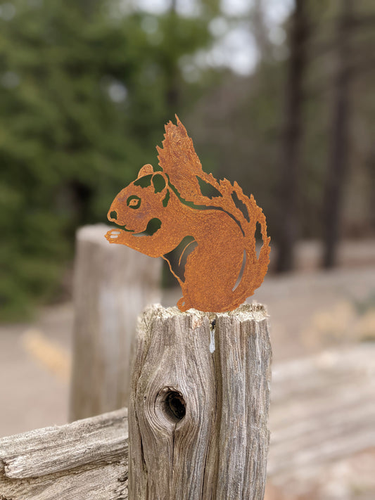 Metal Squirrel Garden Decoration